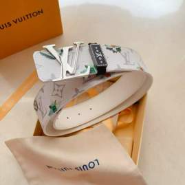 Picture of Louis Vuitton Belts _SKUfw236444592fw